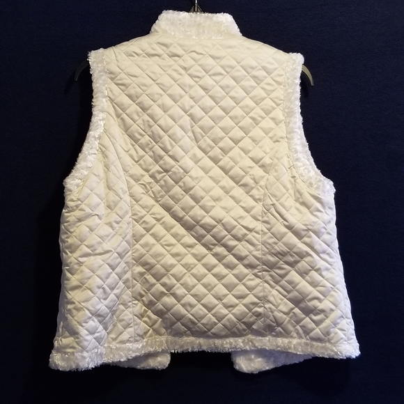 Winter White Reversible Faux Persian Lamb … - Picture 5 of 10